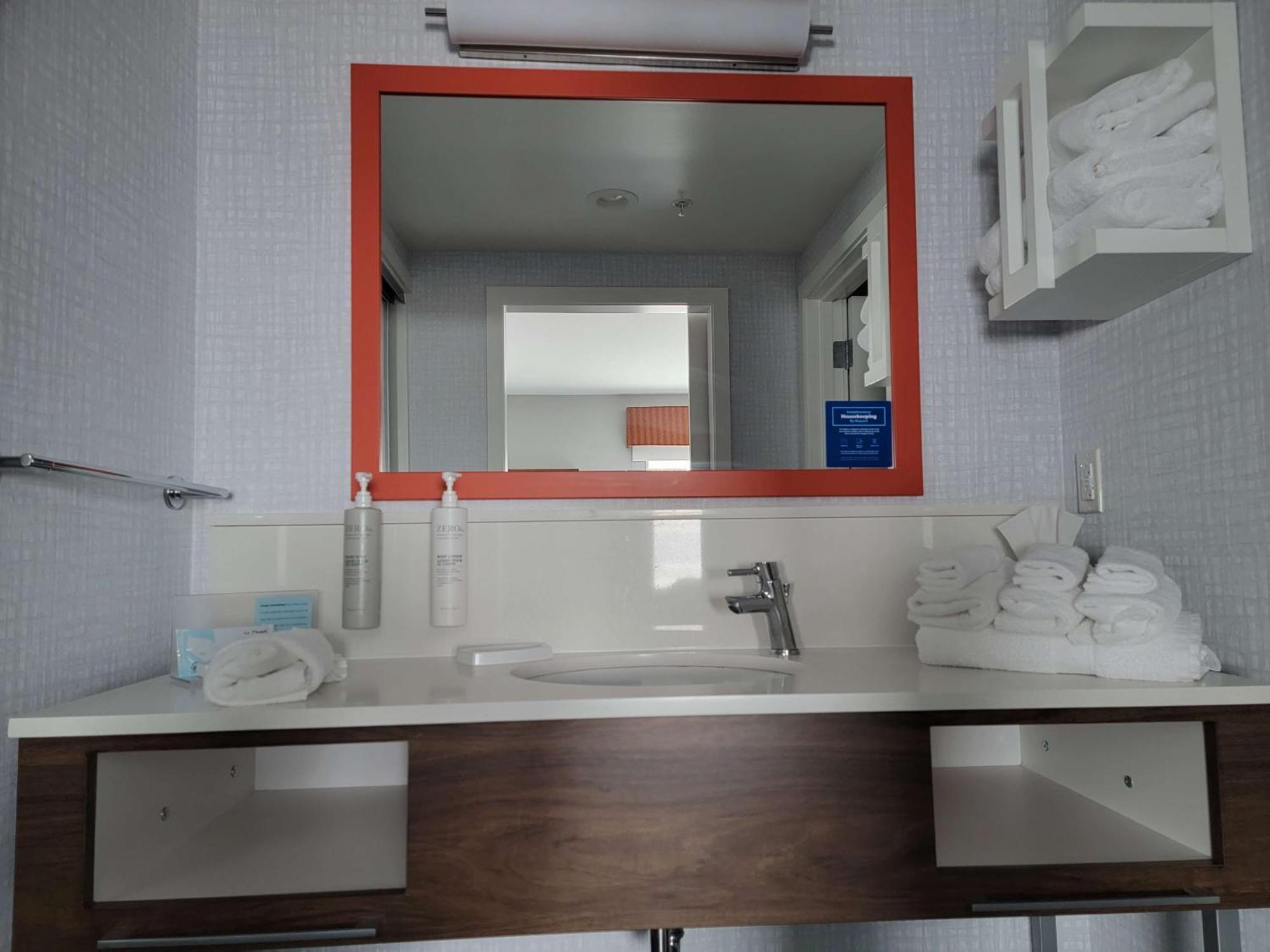 Hampton Inn & Suites Erie Bayfront Luaran gambar
